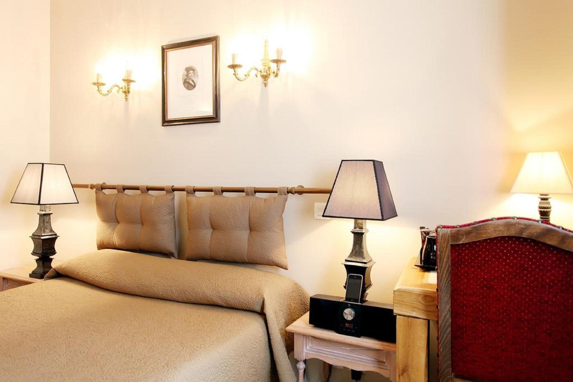 Albe Bastille 3* Parigi